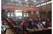 Trường Đại học Vinh tổ chức đón tiếp học sinh THPT Chuyên và Học sinh THPT Chất lượng cao khóa 59 nhập học