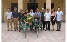 Trường Đại học Vinh thăm và tặng quà cho các thương bệnh binh nhân kỷ niệm 71 năm ngày ngày thương binh liệt sĩ (27/7/1947 – 27/7/2018)