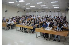 Trường Đại học Vinh tổ chức đón tiếp học viên cao học khóa 26 (đợt 2) năm 2018