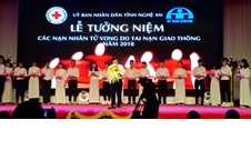 Trường Đại học Vinh tham gia “Lễ tưởng niệm nạn nhân tử vong do tai nạn giao thông” tại Nghệ An năm 2018